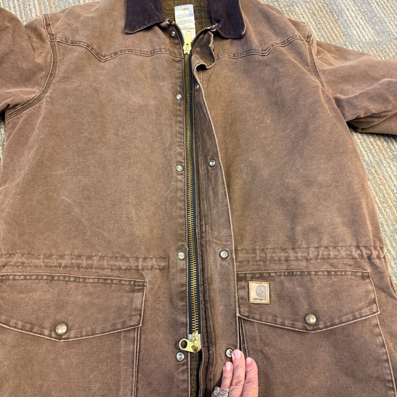 Carhartt brown canvas chore coat with corduroy collar - Picture 4 of 7